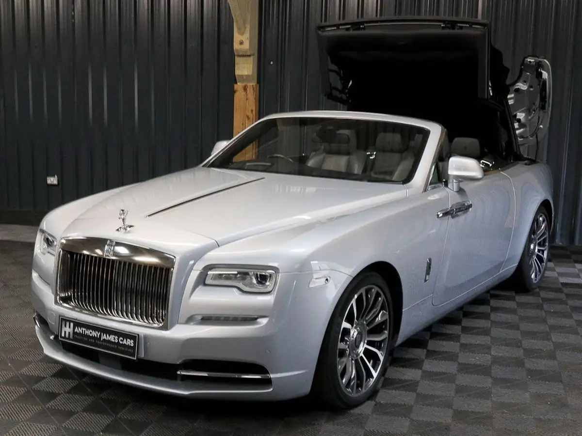 2018-rolls-royce-dawn-66-drophead-big-7