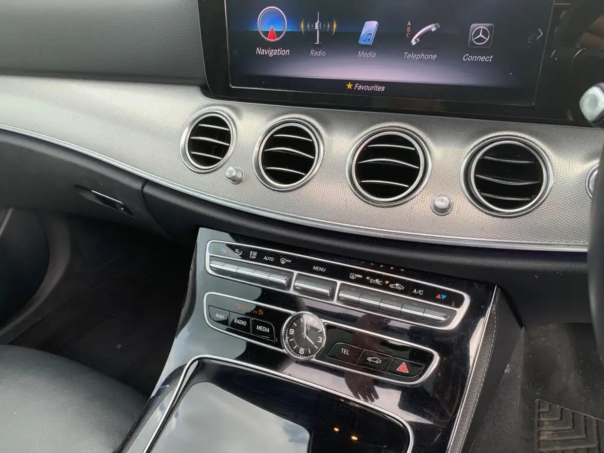 2018-mercedes-benz-e-class-20d-e220d-se-premium-plusss-saloon-4d-big-19