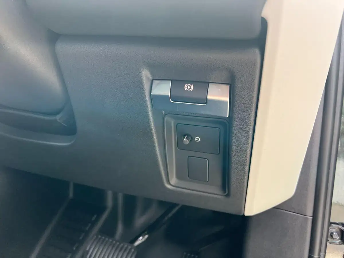 2024-land-rover-90-defender-30-d250-x-dynamic-hse-2996cc-big-57