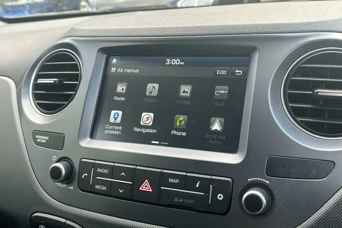 2018-hyundai-i10-12-premium-se-auto-big-4