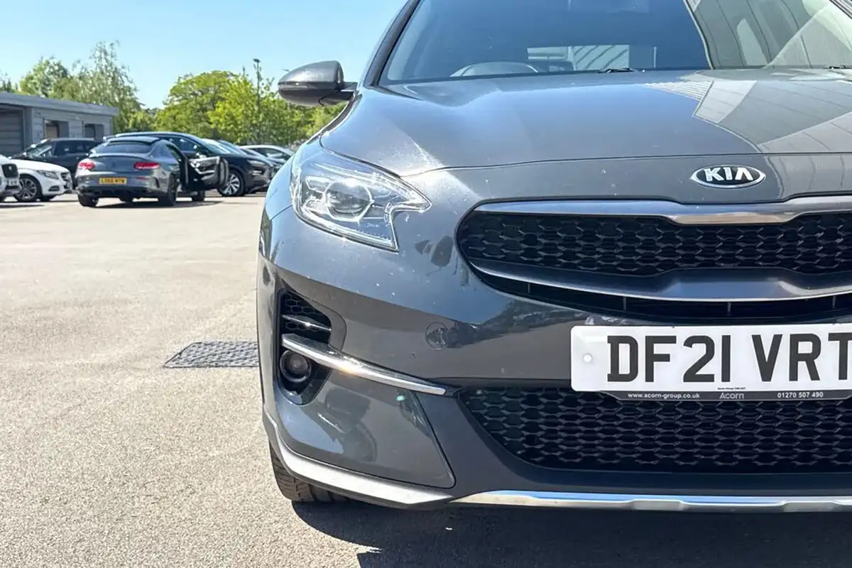 2021-kia-ceed-15-t-gdi-3-hatchback-dct-big-28