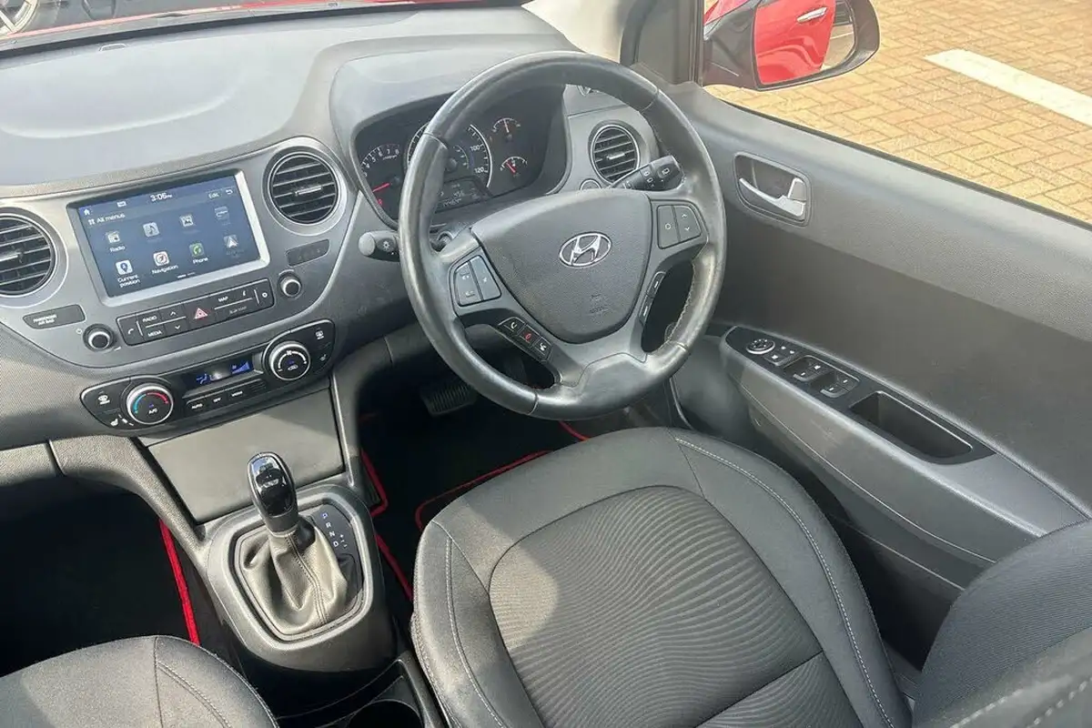 2018-hyundai-i10-12-premium-se-auto-big-32