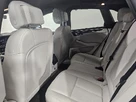 2018-porsche-macan-small-13