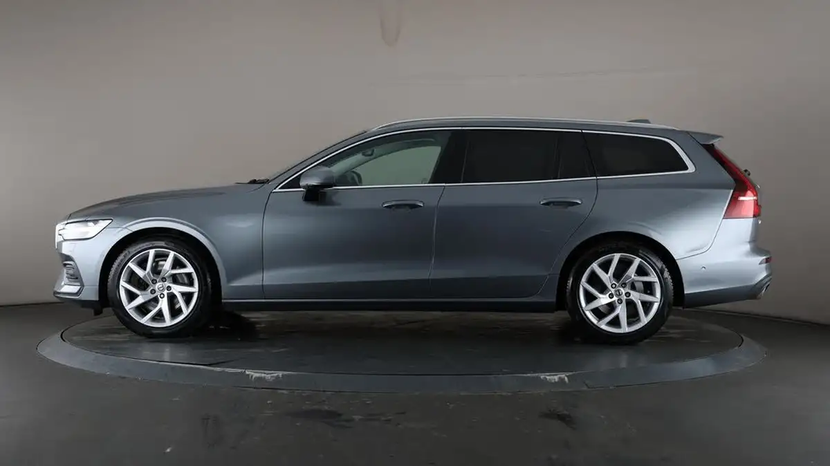 2019-volvo-v60-20-t5-momentum-plus-big-37