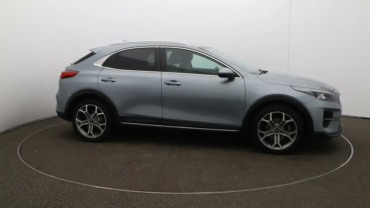 2022-kia-xceed-15-t-gdi-3-big-39