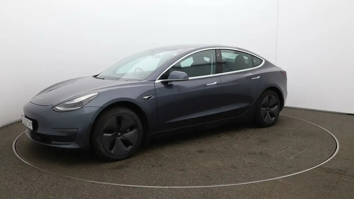 2020-tesla-model-3-e-long-range-big-60