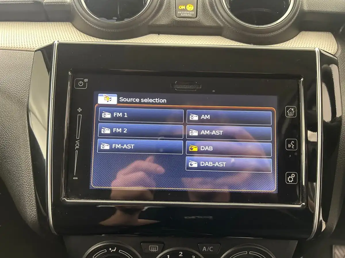 2021-suzuki-swift-12-dualjet-sz-l-big-30