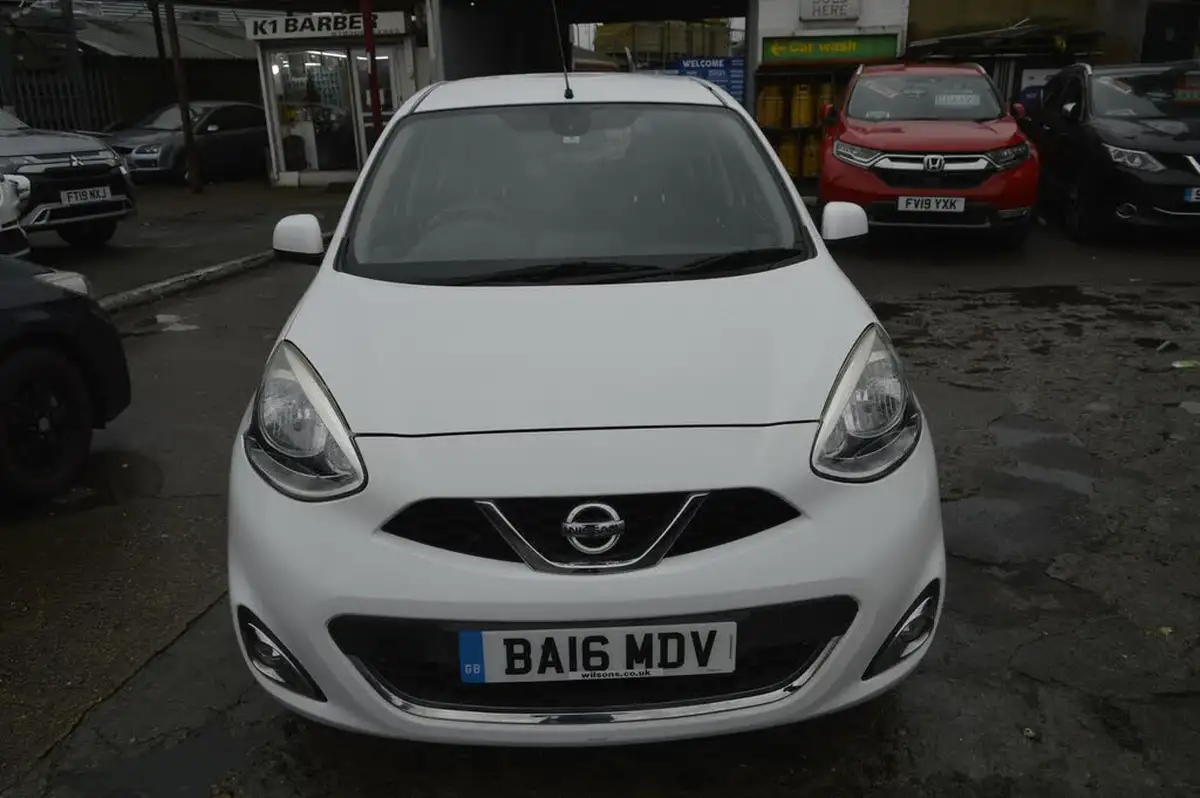 2016-nissan-micra-12-acenta-cvt-big-6