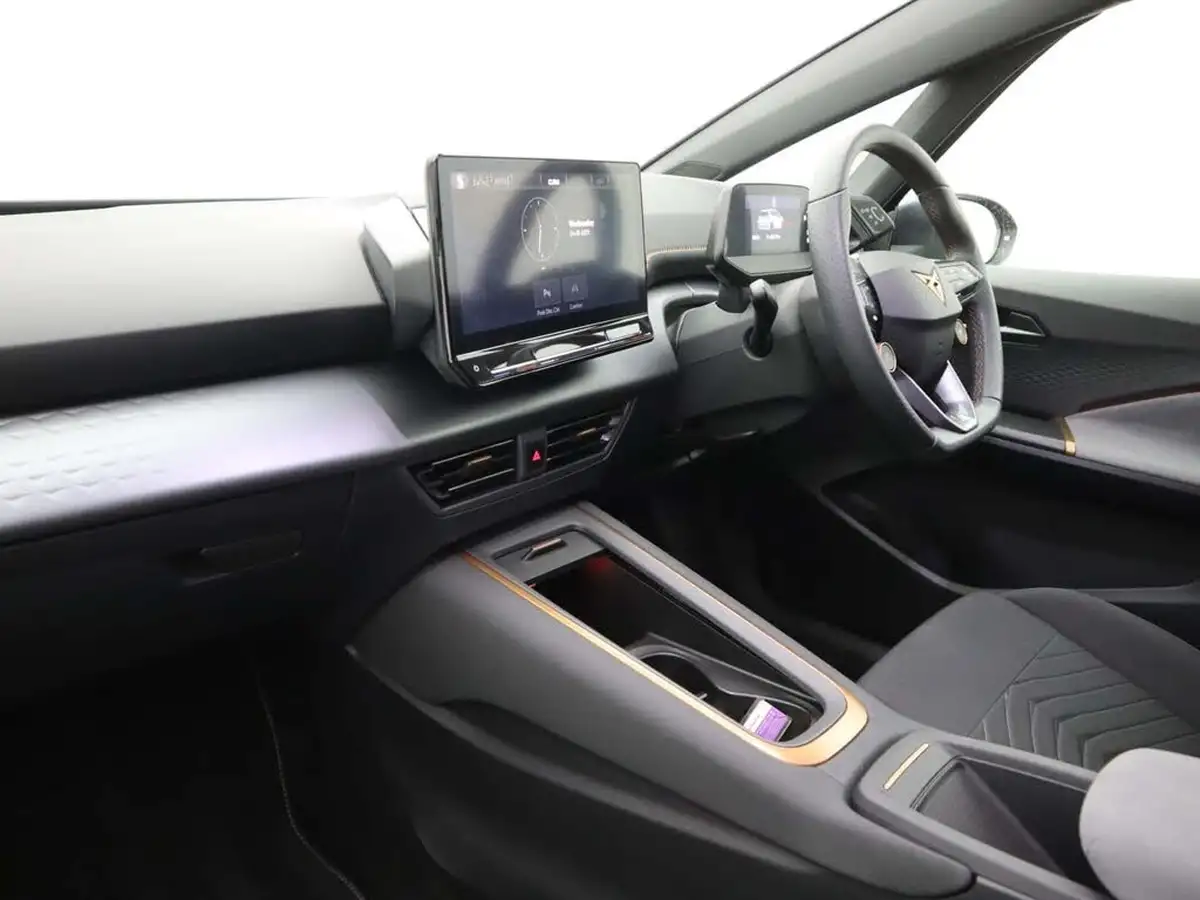 2024-cupra-born-e-v2-230ps-58kwh-e-boost-big-12