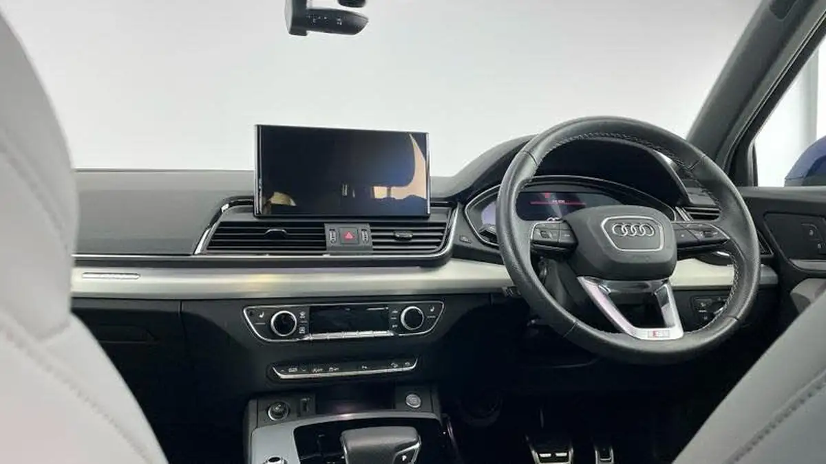 2023-audi-q5-20-45-tfsi-s-line-station-wagon-big-29