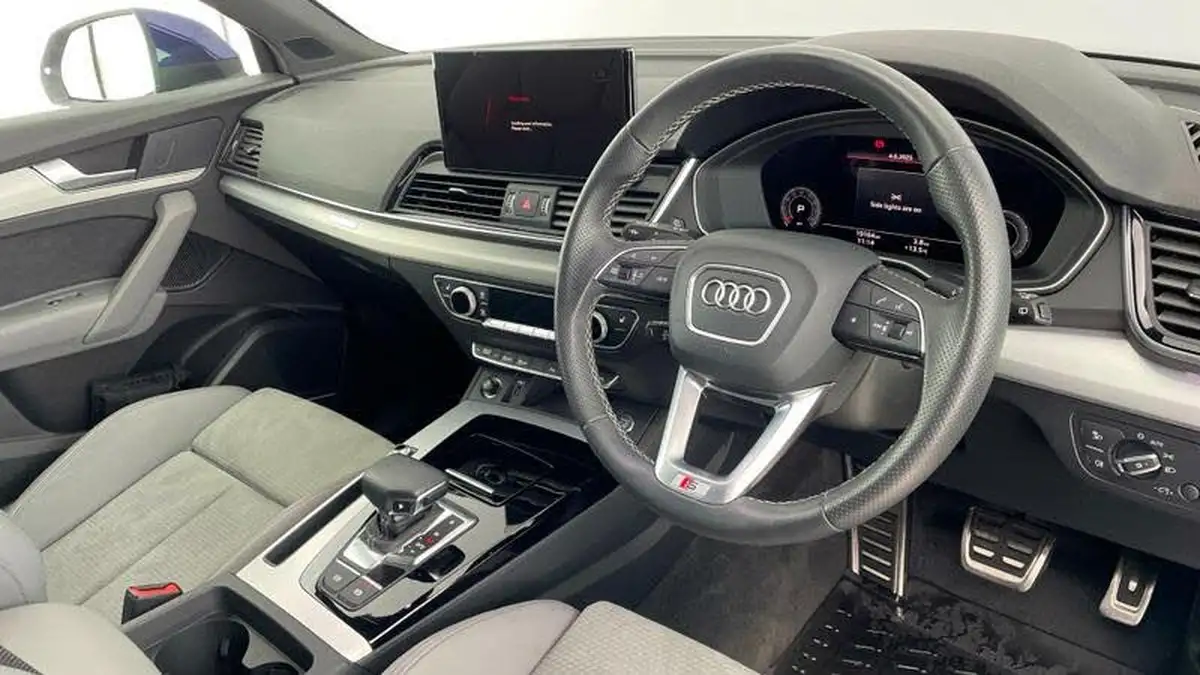 2023-audi-q5-20-45-tfsi-s-line-station-wagon-big-5