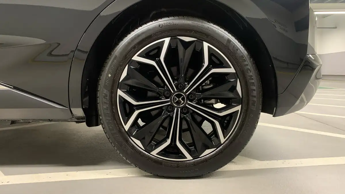 2024-ds-ds-4-e-tense-rivoli-big-14