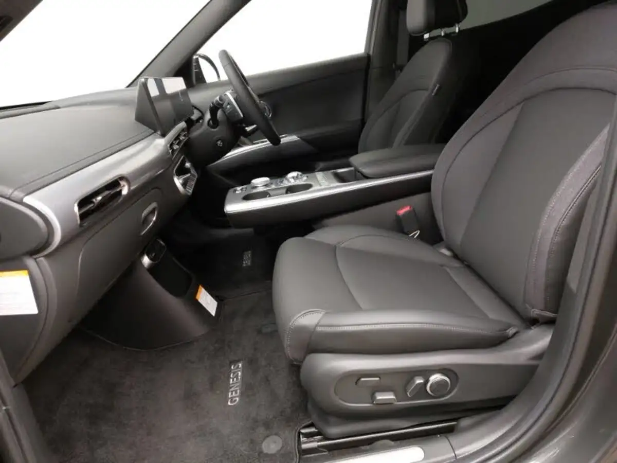 2025-genesis-gv60-e-premium-229ps-big-4