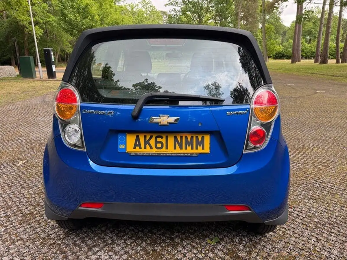2011-chevrolet-spark-10-big-9
