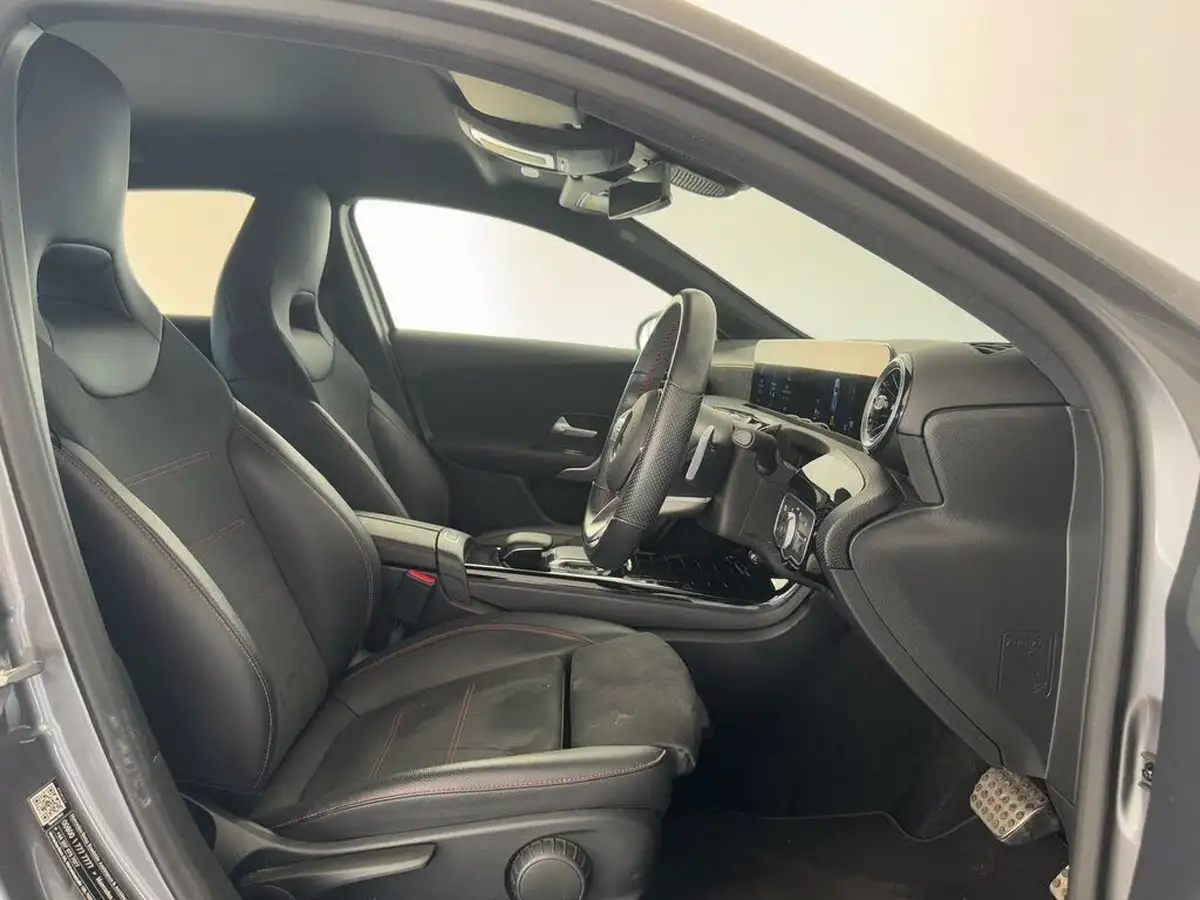2020-mercedes-benz-a-class-13-a180-amg-line-executive-hatchback-5d-7g-dct-big-12