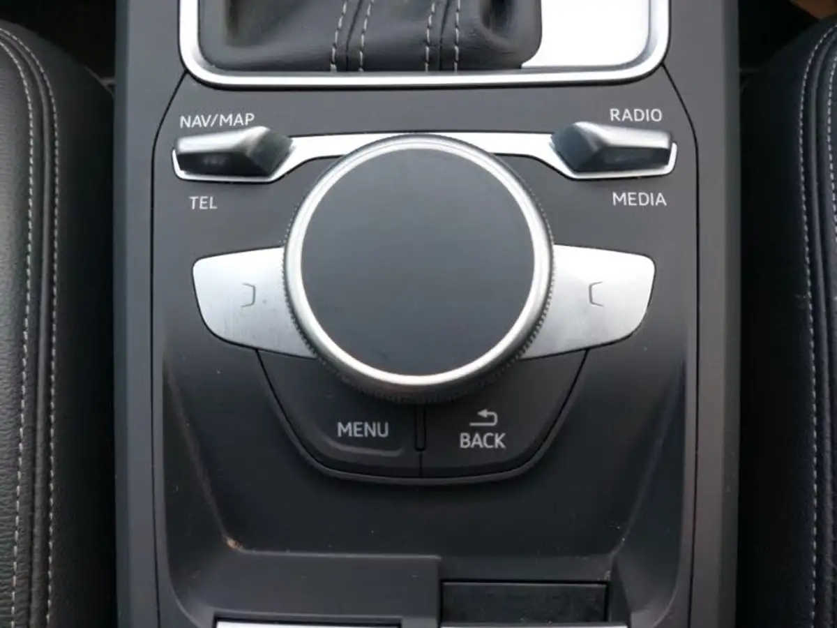 2023-audi-q2-15-35-tfsi-s-line-tronic-big-13