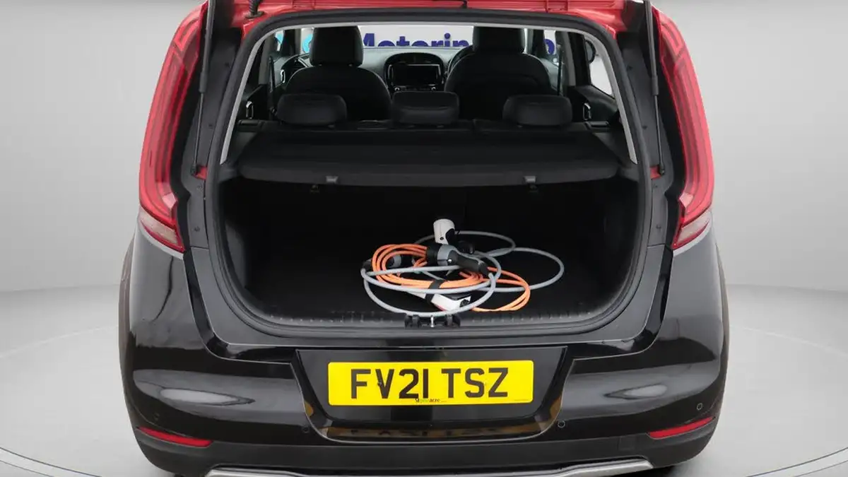 2021-kia-soul-ev-first-edition-big-17