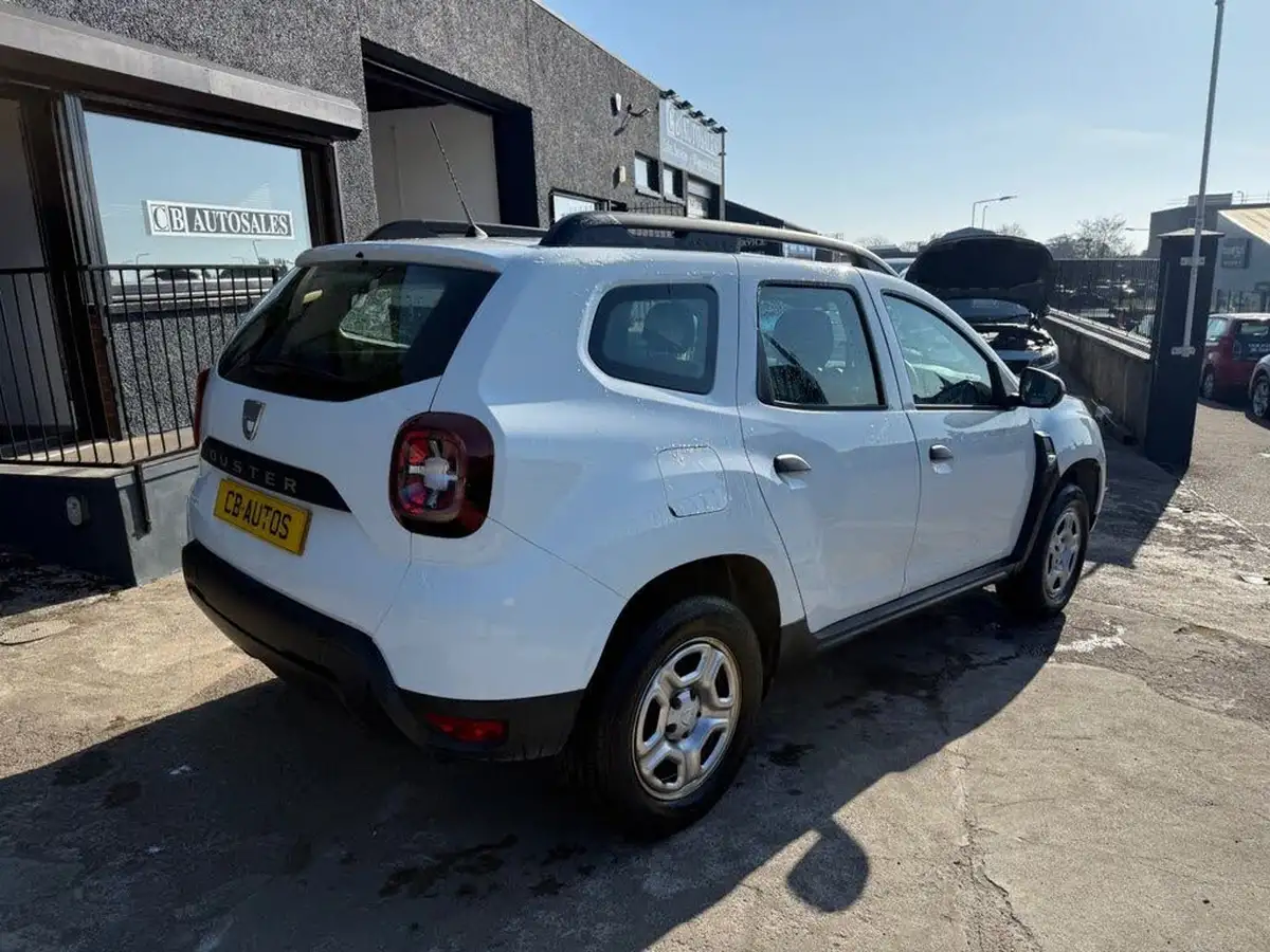 2020-dacia-duster-10-tce-essential-100bhp-ss-big-4