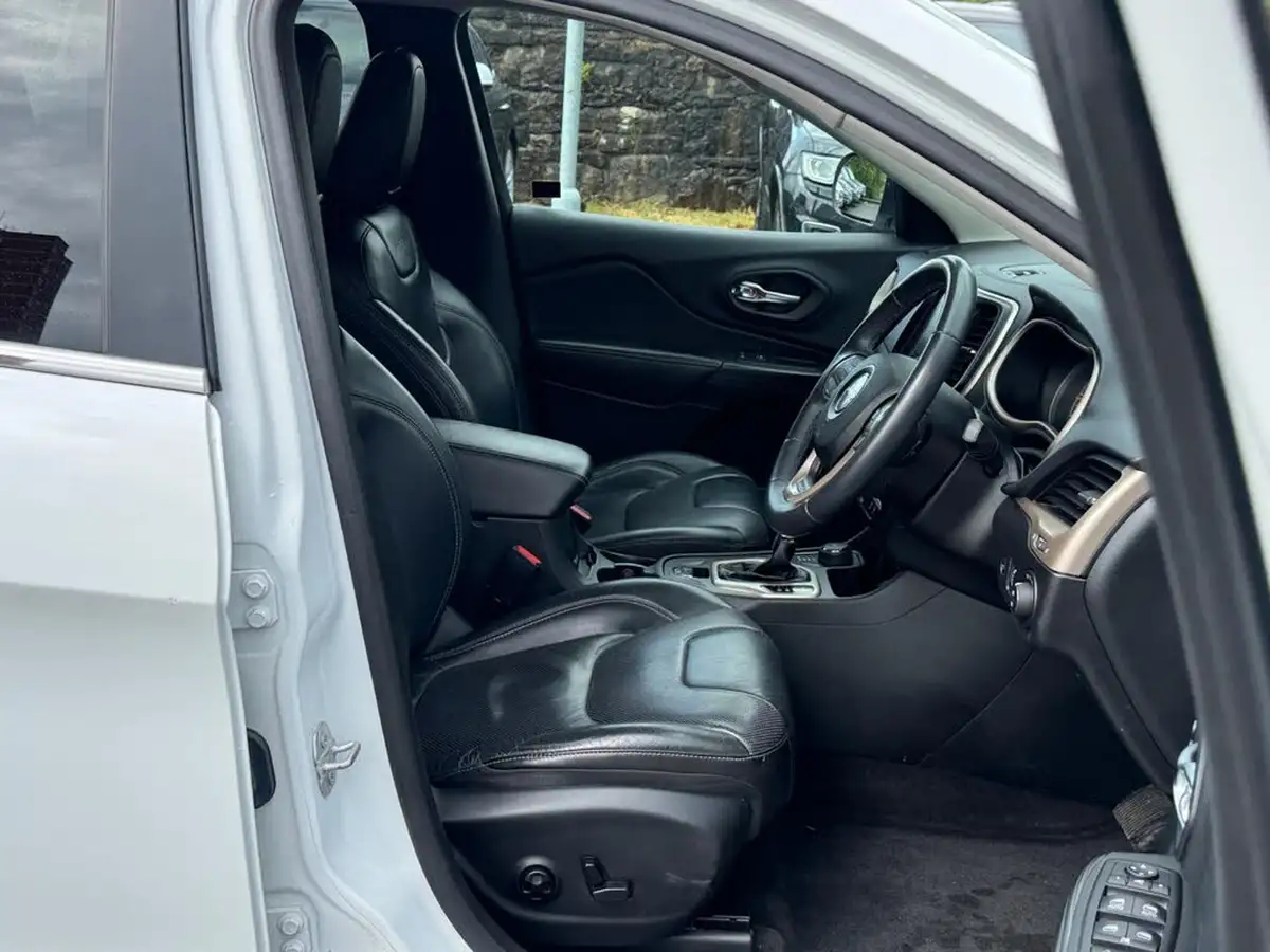 2016-jeep-cherokee-22multijet-ii-limited-ss-big-13
