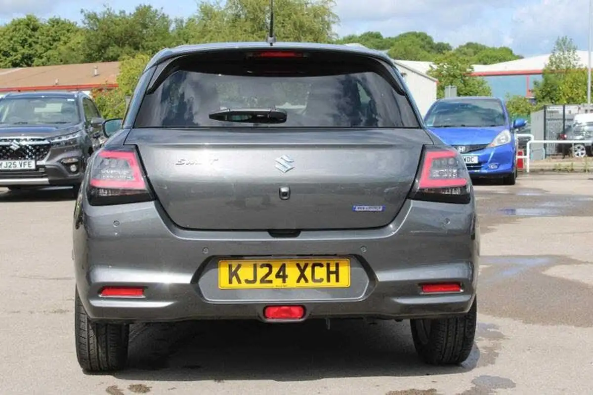 2024-suzuki-swift-12-motion-big-5