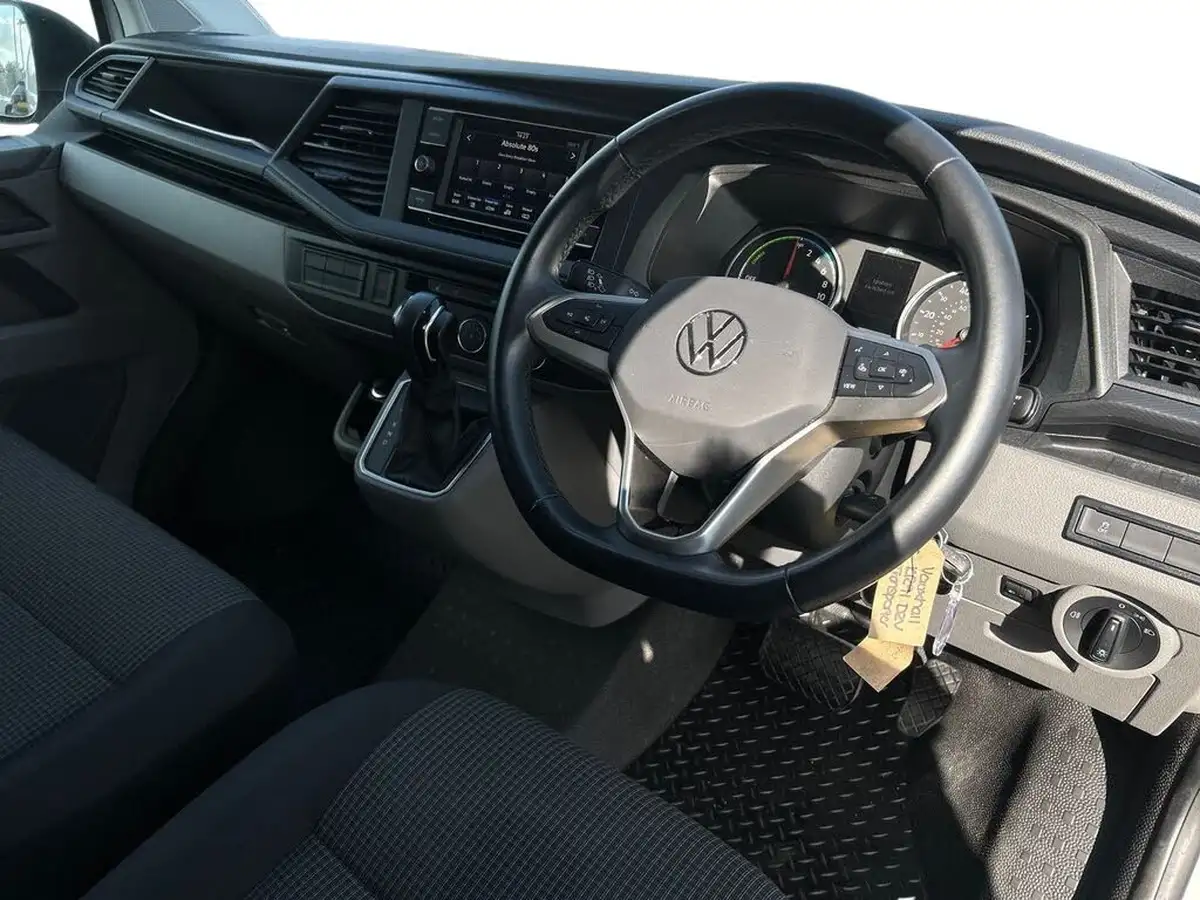 2021-volkswagen-transporter-e-abt-etransporter-lwb-panel-van-big-14