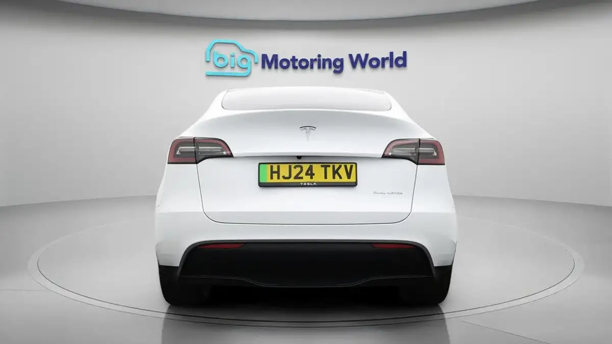 2024-tesla-model-y-e-long-range-306bhp-awd-big-6