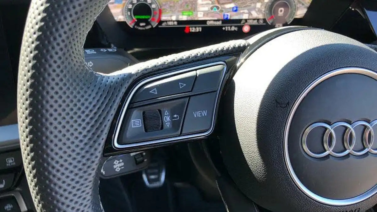 2024-audi-a3-15-35-tfsi-s-line-saloon-4d-big-24
