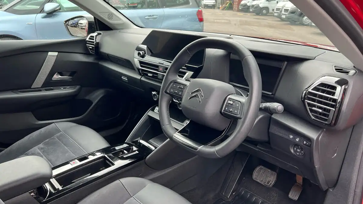 2024-citroen-c4-12-puretech-max-130ps-ss-eat8-big-10