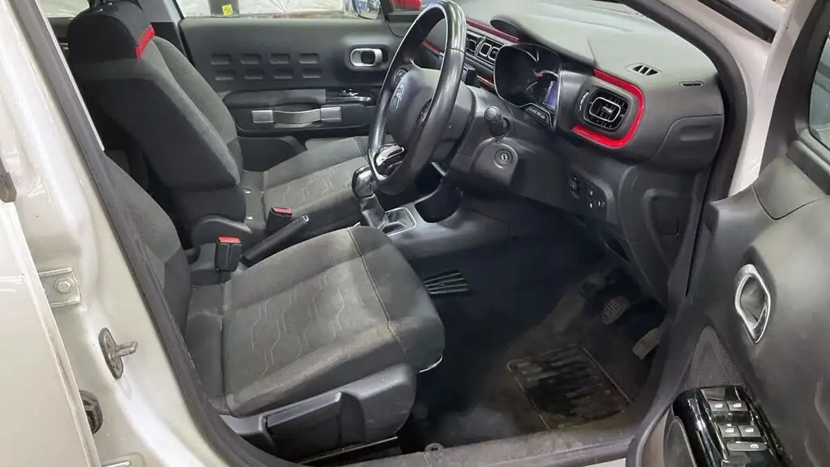 2017-citroen-c3-12-puretech-flair-82ps-big-9