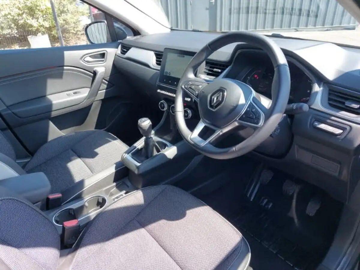 2024-renault-captur-10-tce-techno-big-11