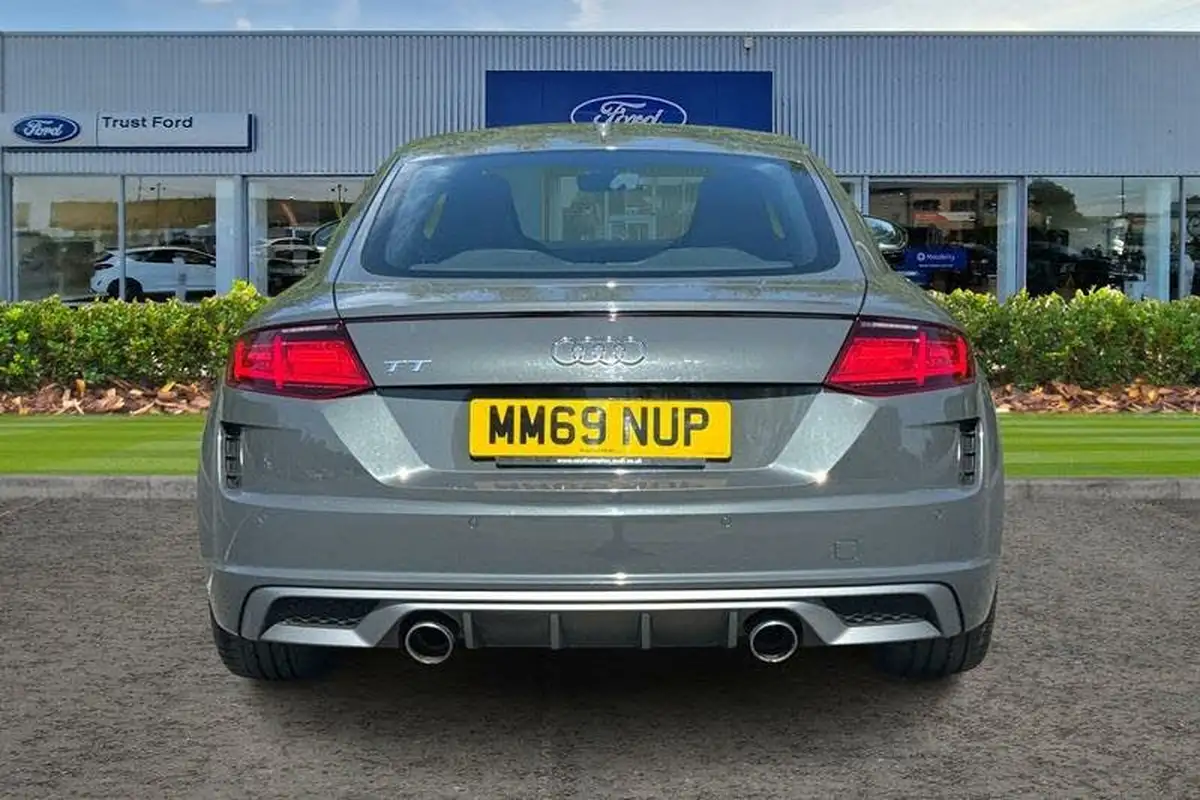 2020-audi-tt-coupe-20-40-tfsi-s-line-big-6
