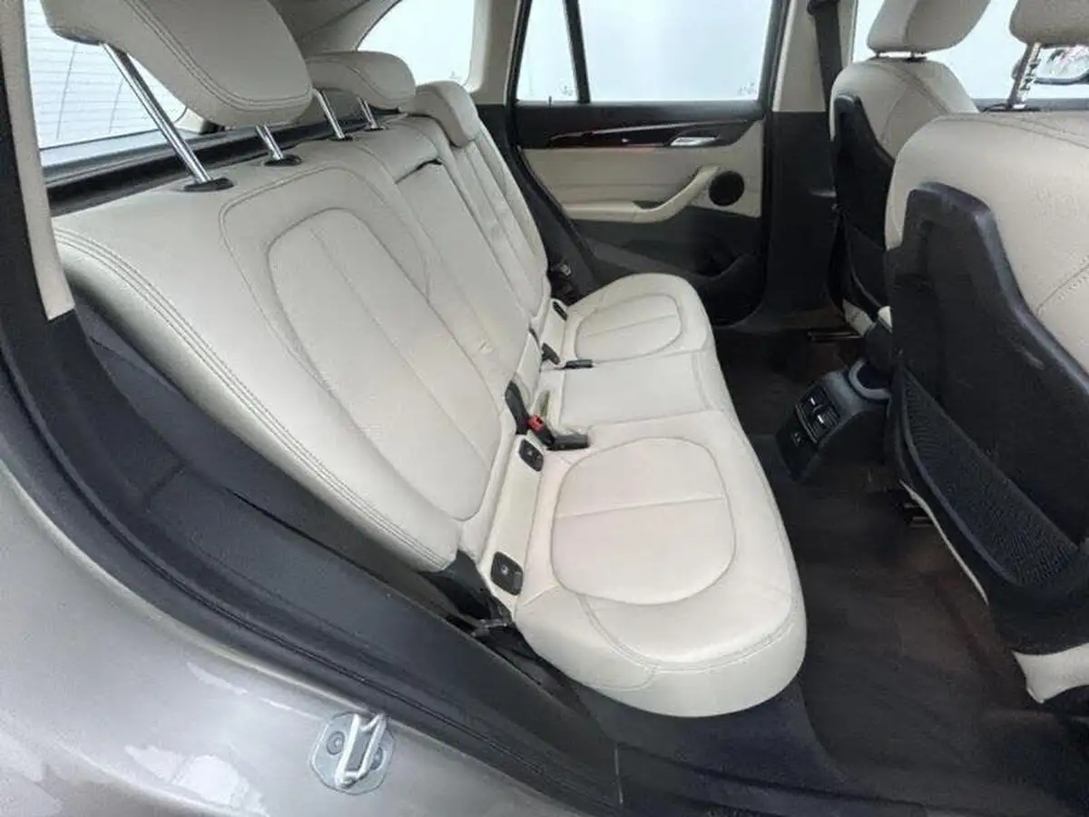 2022-bmw-x1-20-xdrive20i-xline-big-6