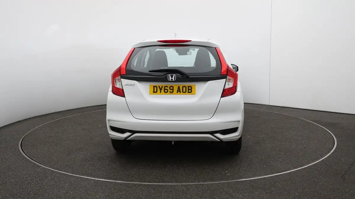 2019-honda-jazz-13-i-vtec-s-big-55