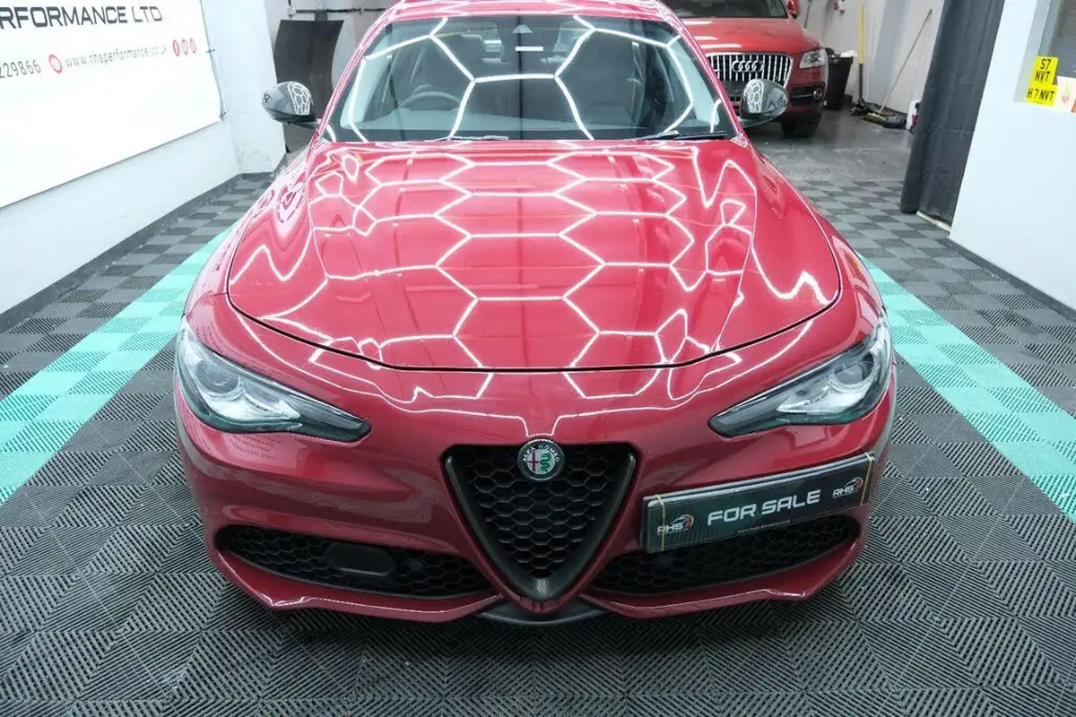 2017-alfa-romeo-giulia-20-veloce-big-5