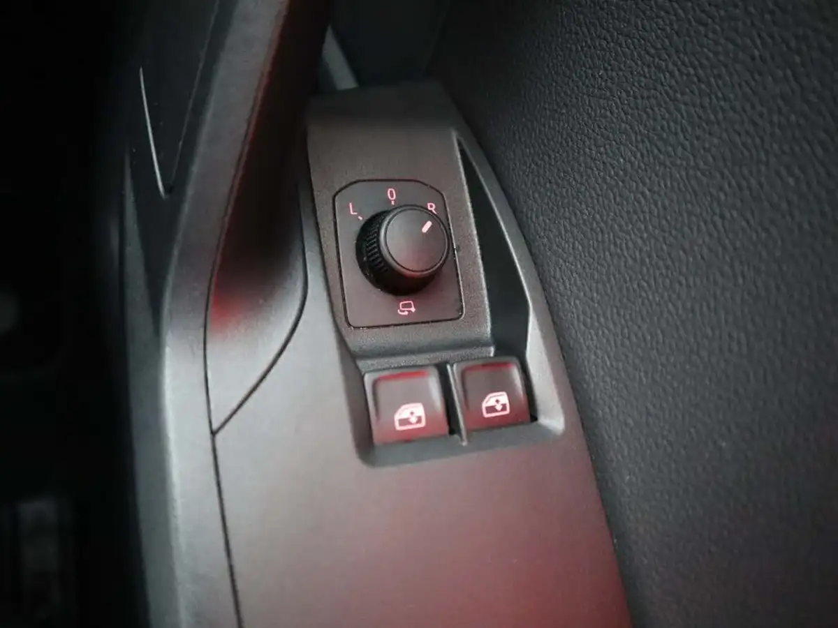 2019-seat-ibiza-10-tsi-fr-sport-115ps-ss-dsg-big-42