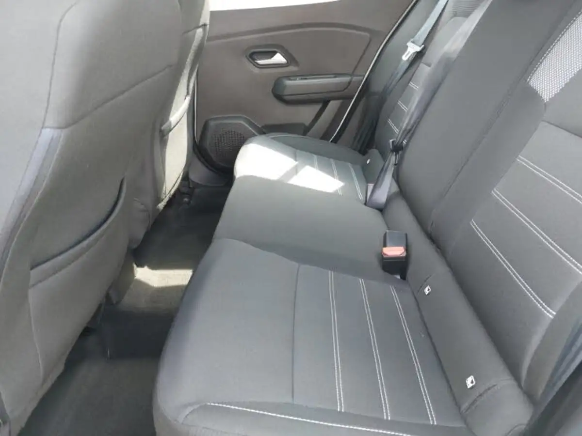 2022-dacia-sandero-10-tce-comfort-90bhp-big-5