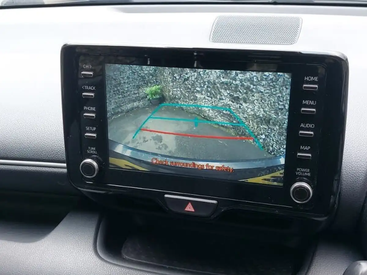 2022-mazda-mazda2-15-agile-big-12