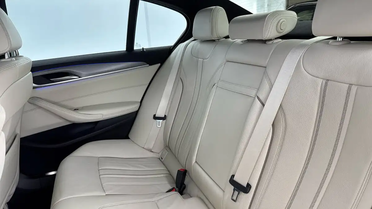 2018-bmw-5-series-20td-520d-m-sport-188bhp-xdrive-ss-saloon-4d-big-13