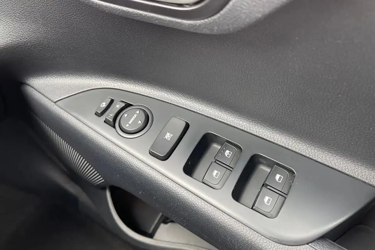 2019-kia-stonic-10-t-gdi-2-big-30