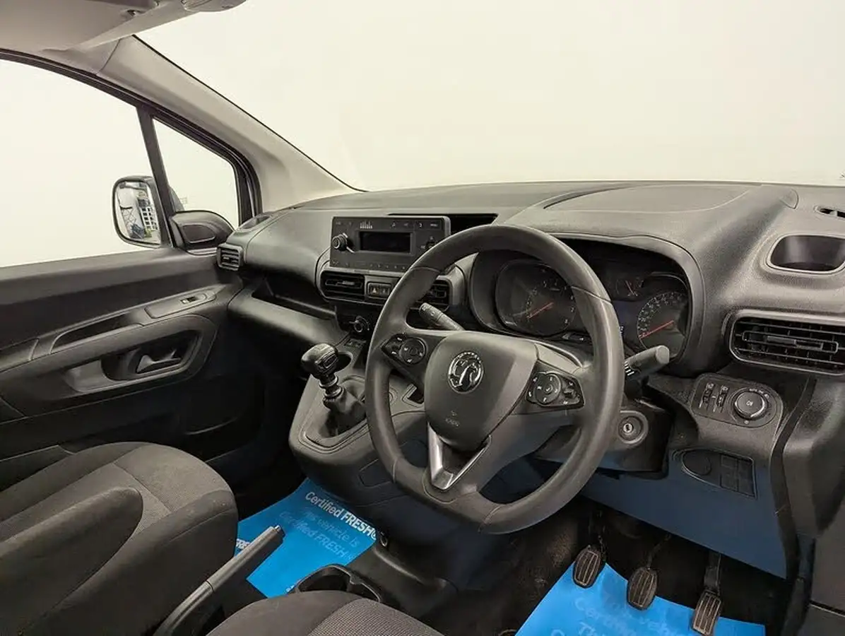 2022-vauxhall-combo-15cdti-dynamic-2000-100pseu6d-big-22