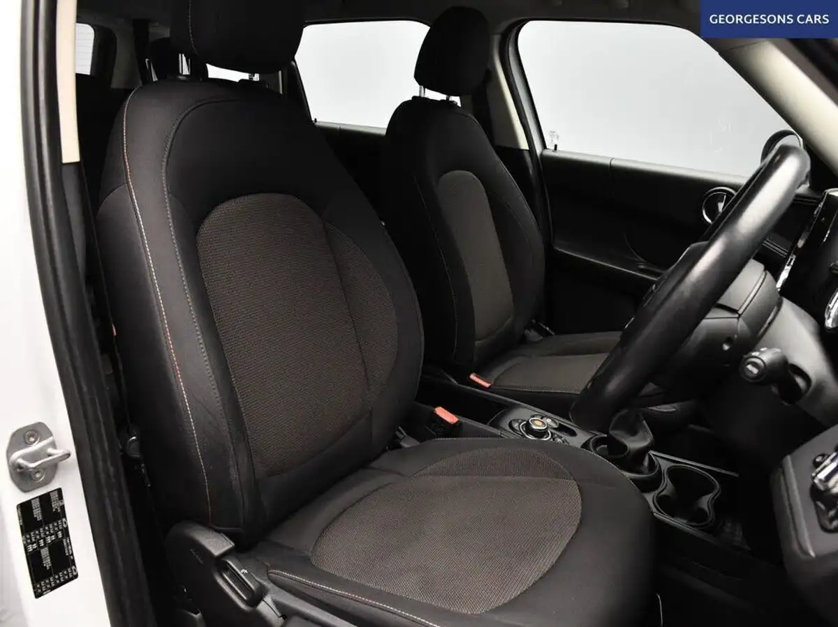 2019-mini-countryman-15-cooper-classic-big-12
