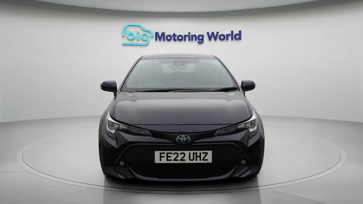 2022-toyota-corolla-20-vvt-i-design-181bhp-spare-wheel-hatchback-big-2