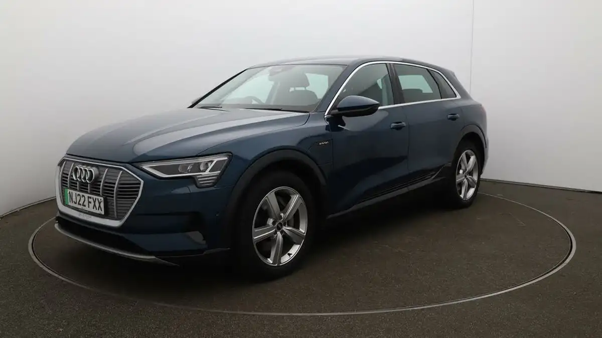 2022-audi-e-tron-55e-technik-station-wagon-big-61