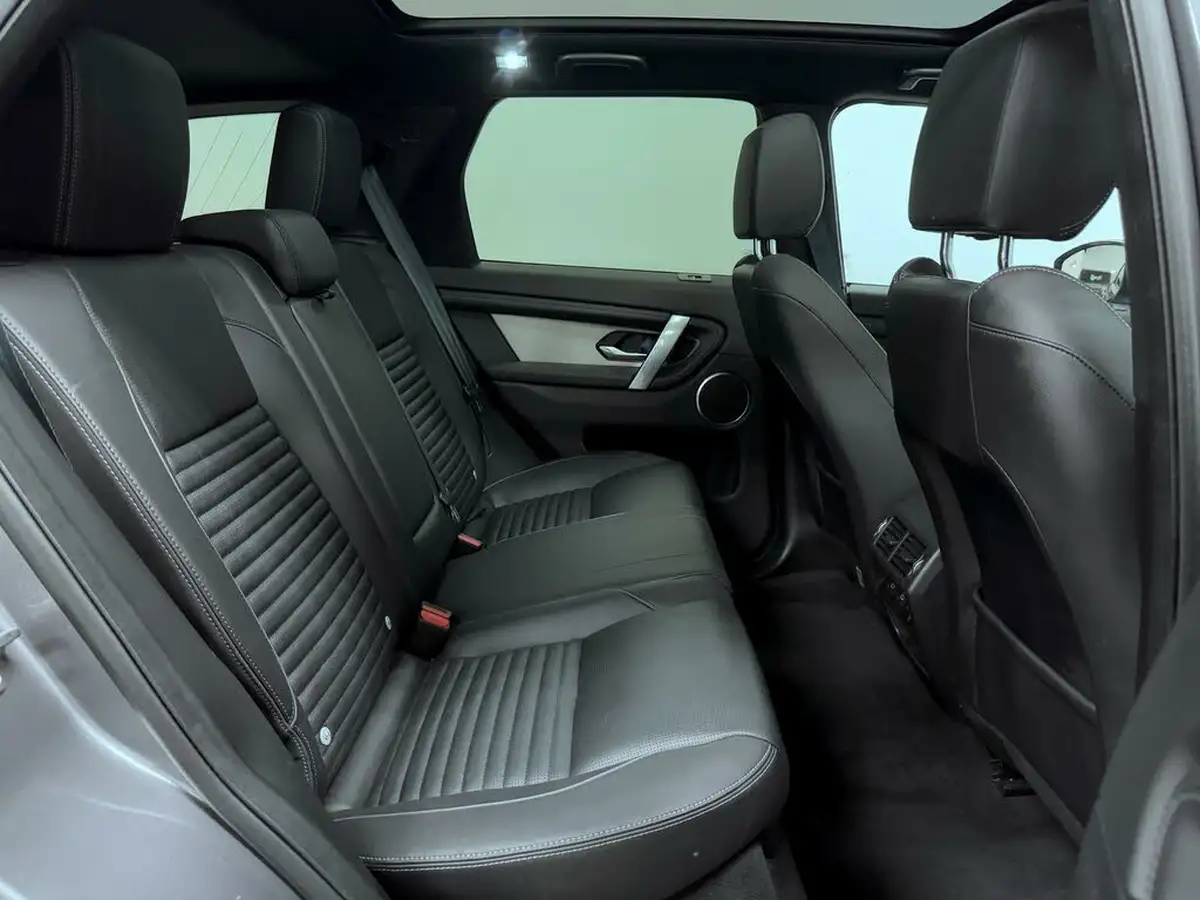 2024-land-rover-discovery-sport-15-p300e-dynamic-se-big-32
