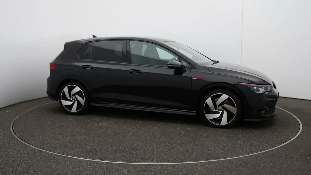2022-volkswagen-golf-20-tsi-gti-dsg-big-38