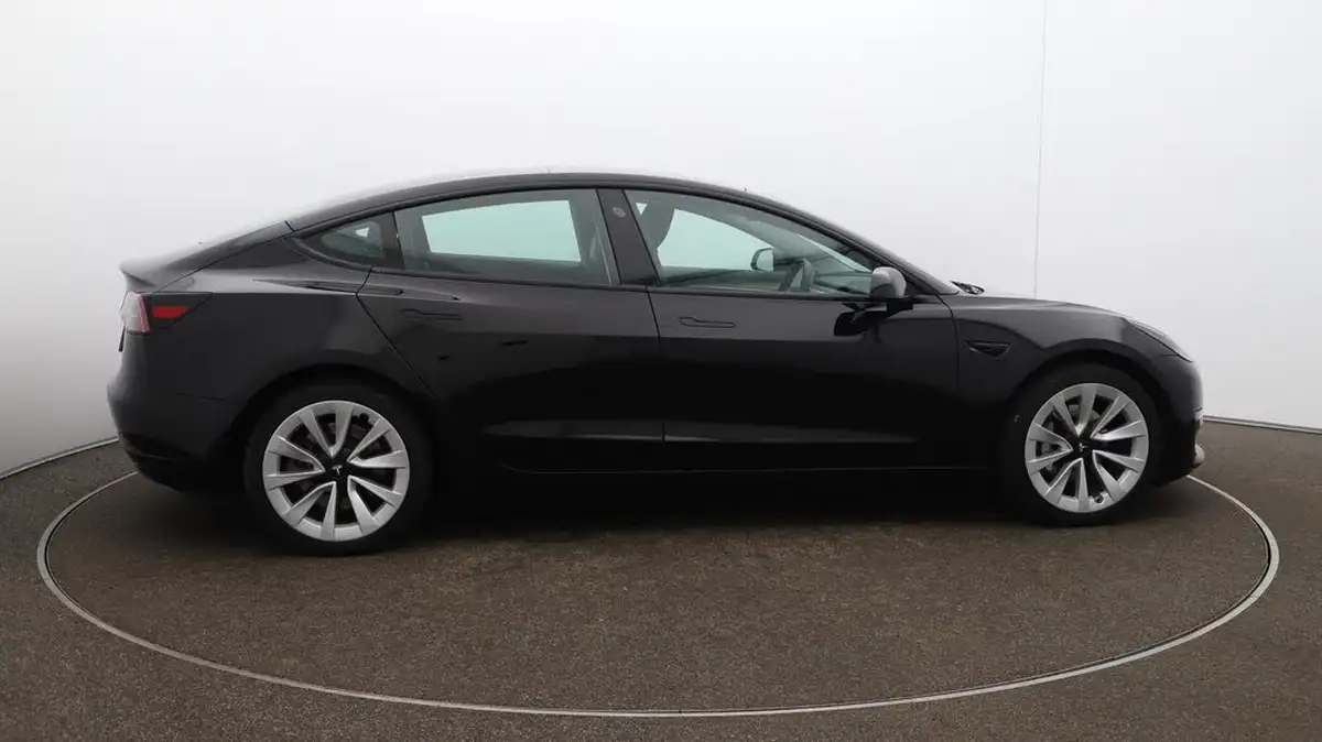 2021-tesla-model-3-e-long-range-4x4-big-52