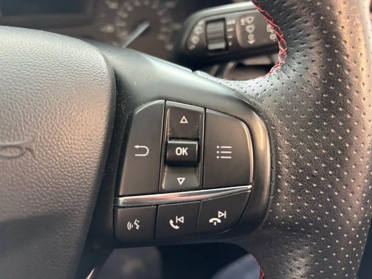 2019-ford-fiesta-10t-st-line-100ps-5d-big-12