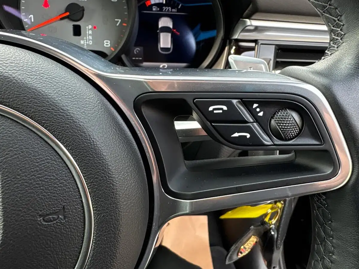 2019-porsche-macan-30-v6-s-big-40