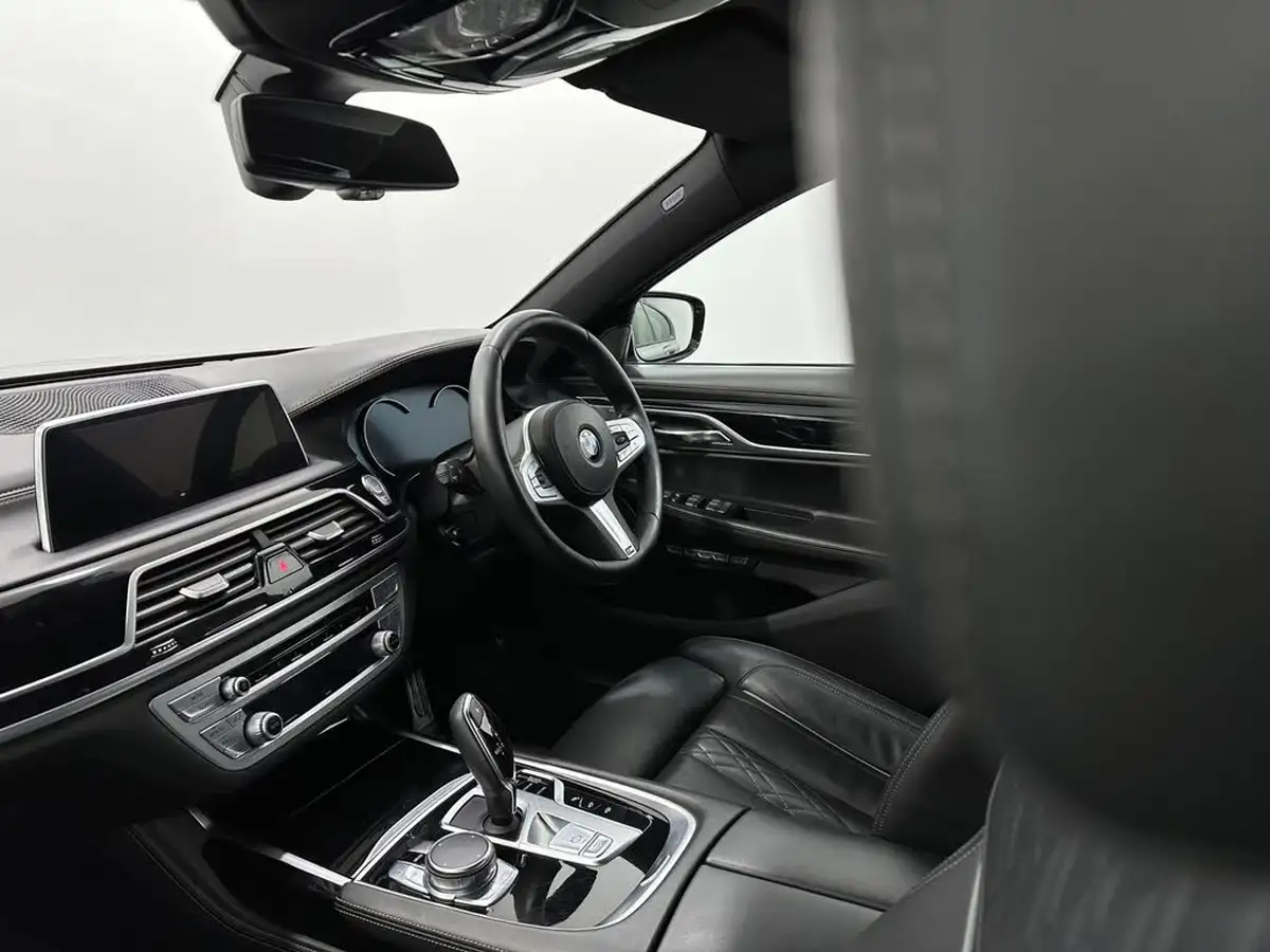 2018-bmw-7-series-30td-730d-m-sport-xdrive-big-29