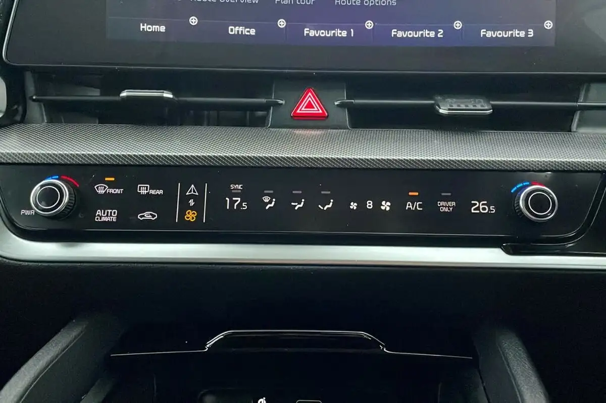 2023-kia-sportage-16-t-gdi-gt-line-226bhp-hev-auto-big-13